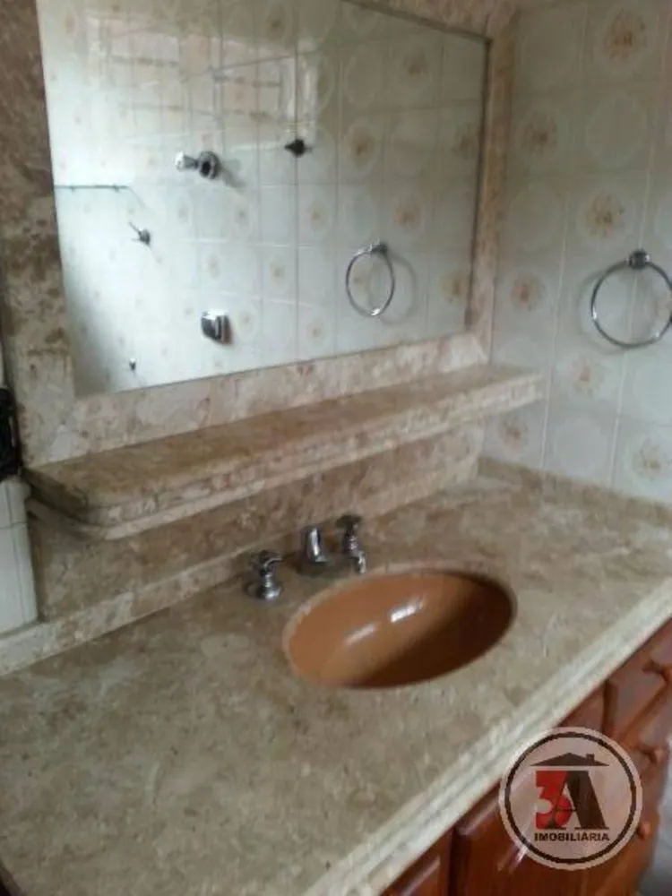 Casa, 3 quartos, 220 m² - Foto 1