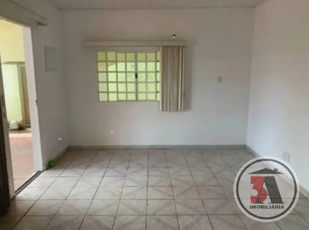 Casa, 3 quartos, 240 m² - Foto 3