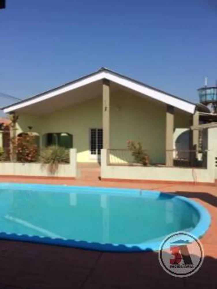 Casa, 3 quartos, 240 m² - Foto 1