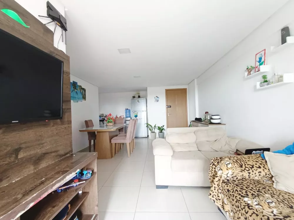 Apartamento à venda com 3 quartos, 113m² - Foto 2