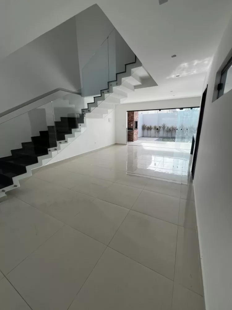 Casa, 3 quartos, 155 m² - Foto 1
