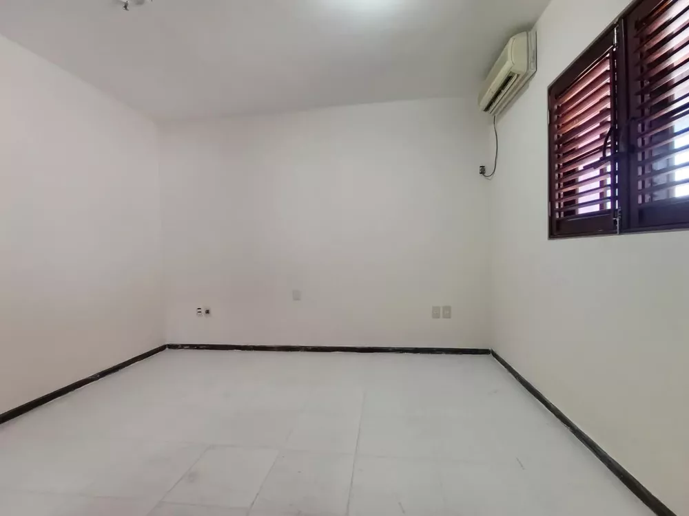 Casa de Condomínio à venda com 4 quartos, 400m² - Foto 6