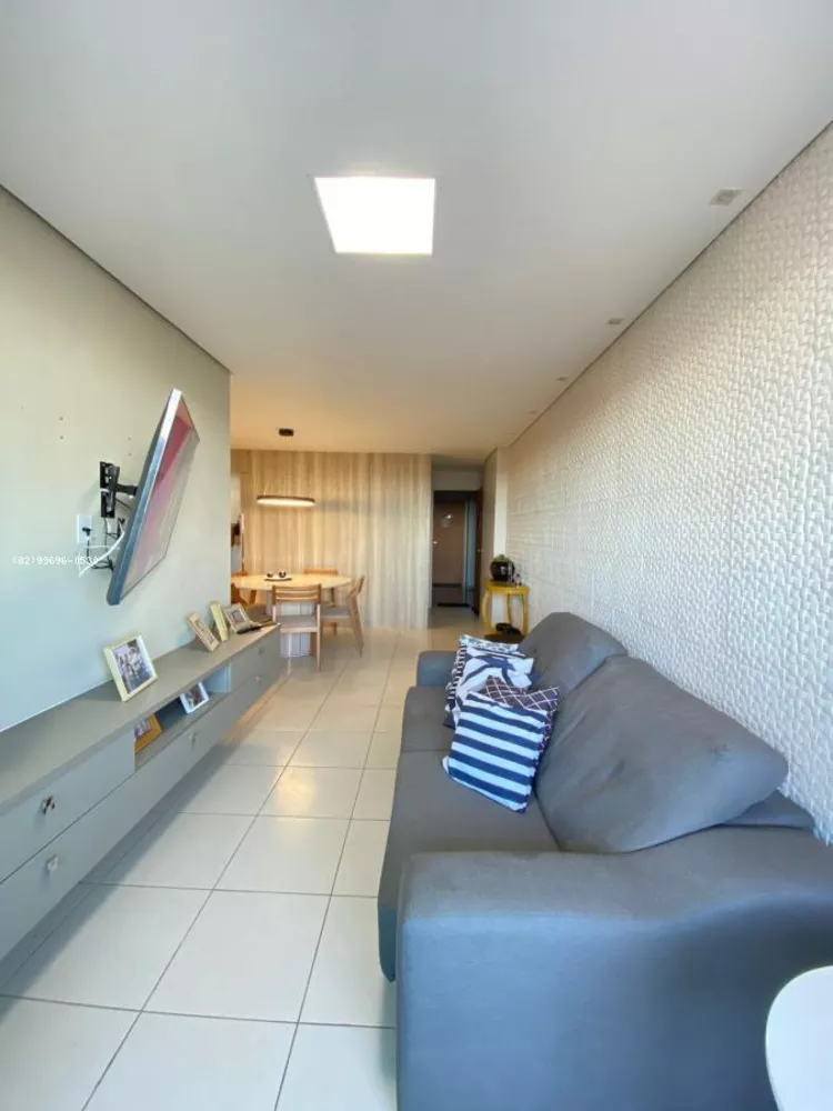 Apartamento à venda com 2 quartos, 80m² - Foto 3