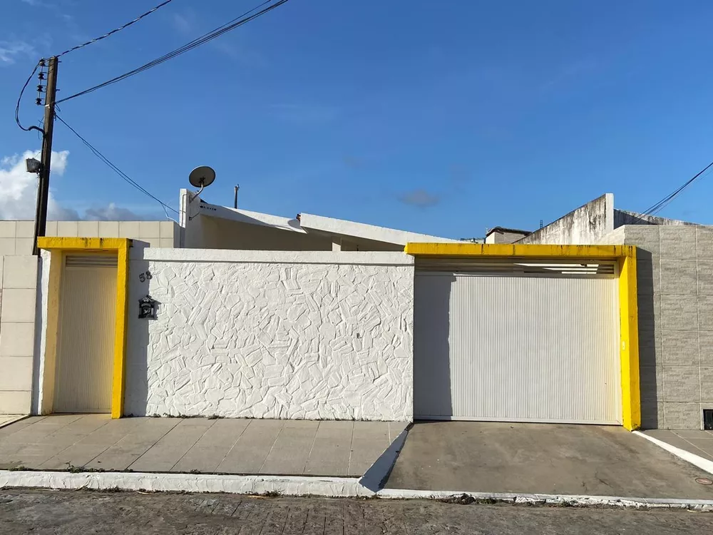 Casa à venda com 5 quartos, 300m² - Foto 2