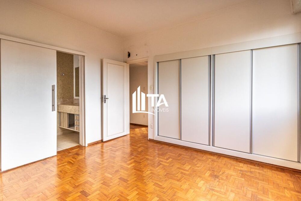 Apartamento à venda com 3 quartos, 127m² - Foto 3