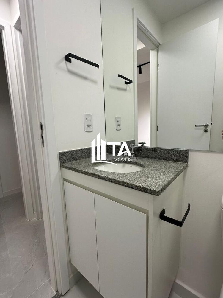 Apartamento à venda com 2 quartos, 57m² - Foto 1