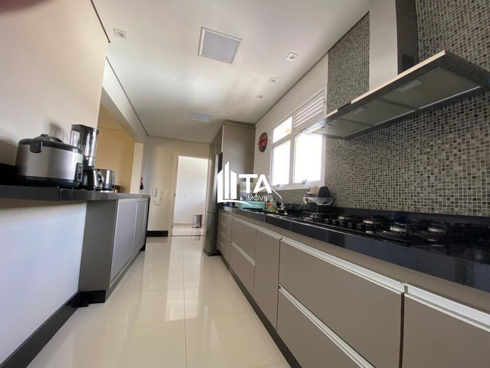 Apartamento, 3 quartos, 140 m² - Foto 2